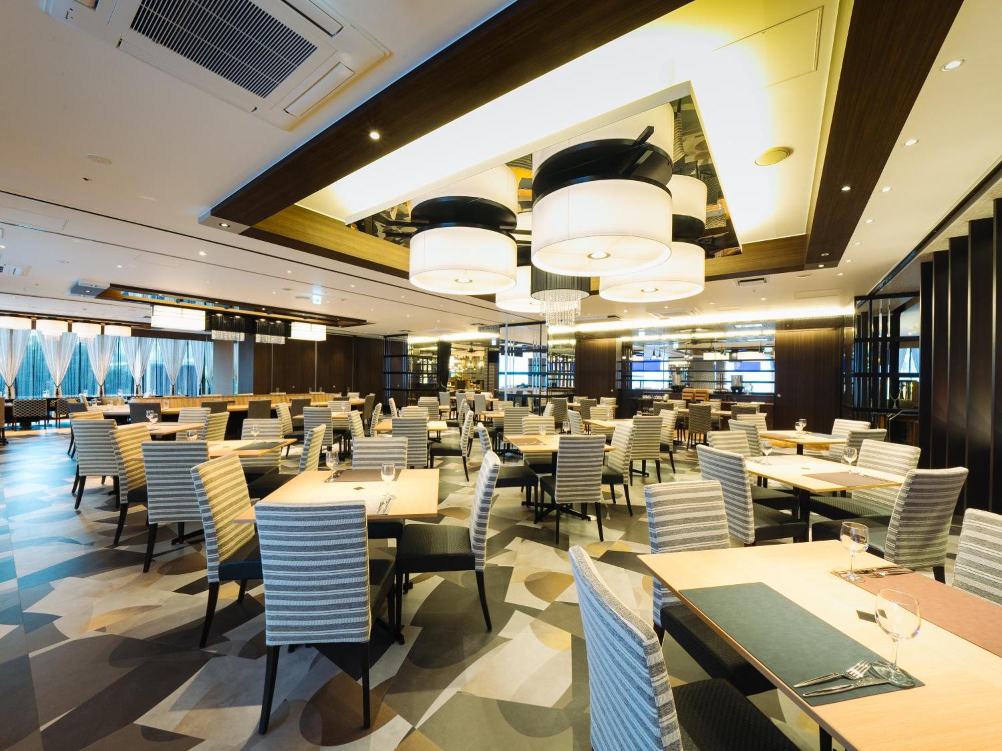 Apa Hotel & Resort Osaka Namba Ekimae Tower ภายนอก รูปภาพ